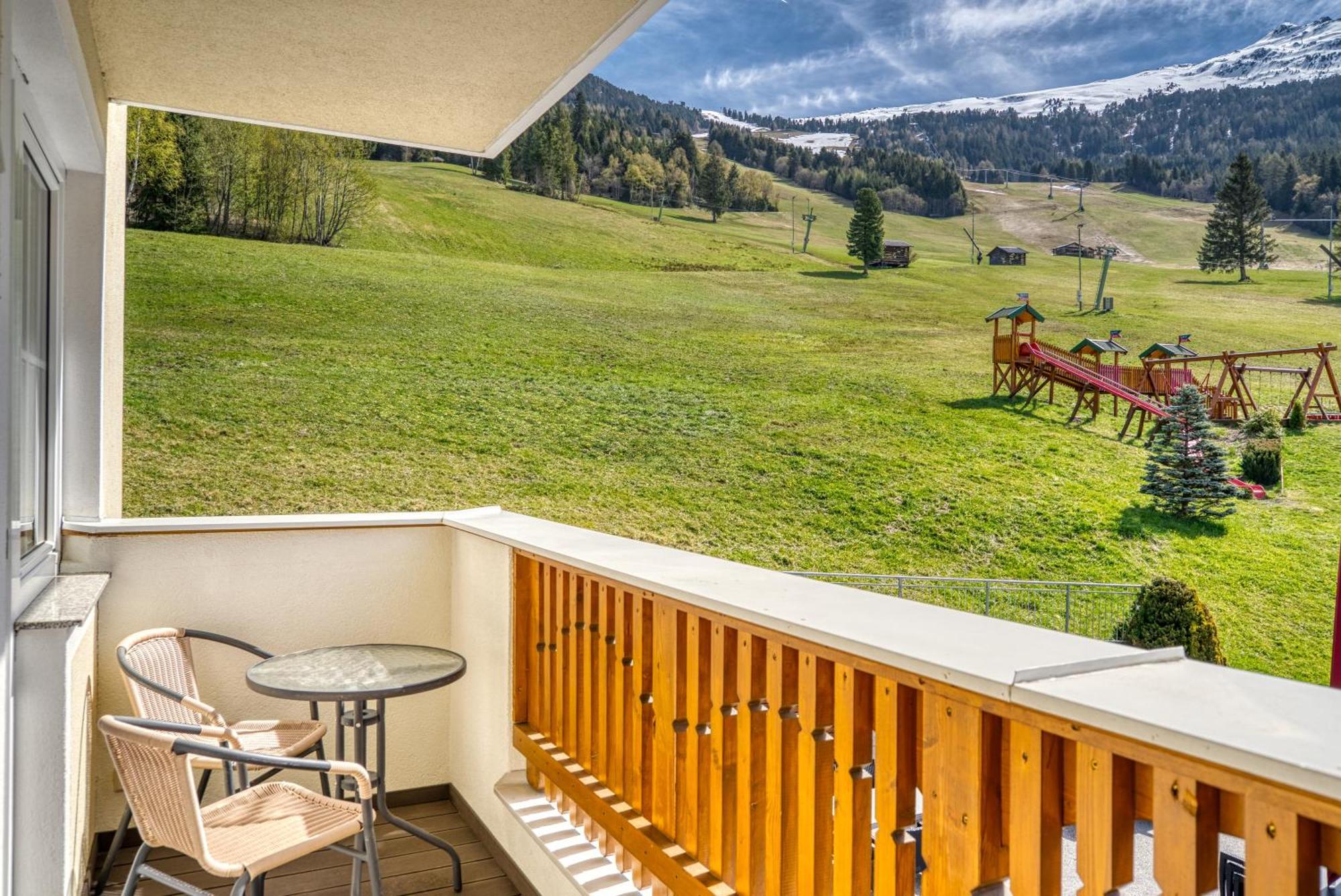Hotel Alpen-Royal Jerzens Exterior photo