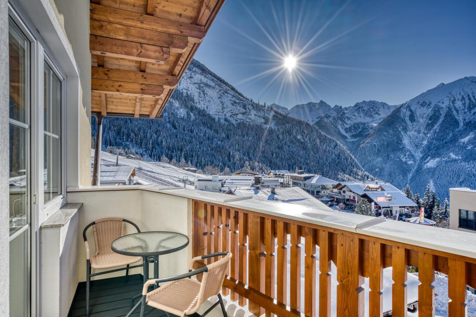 Hotel Alpen-Royal Jerzens Exterior photo