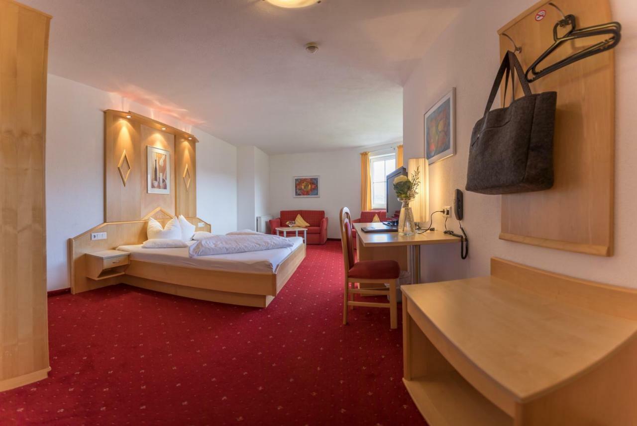 Hotel Alpen-Royal Jerzens Exterior photo